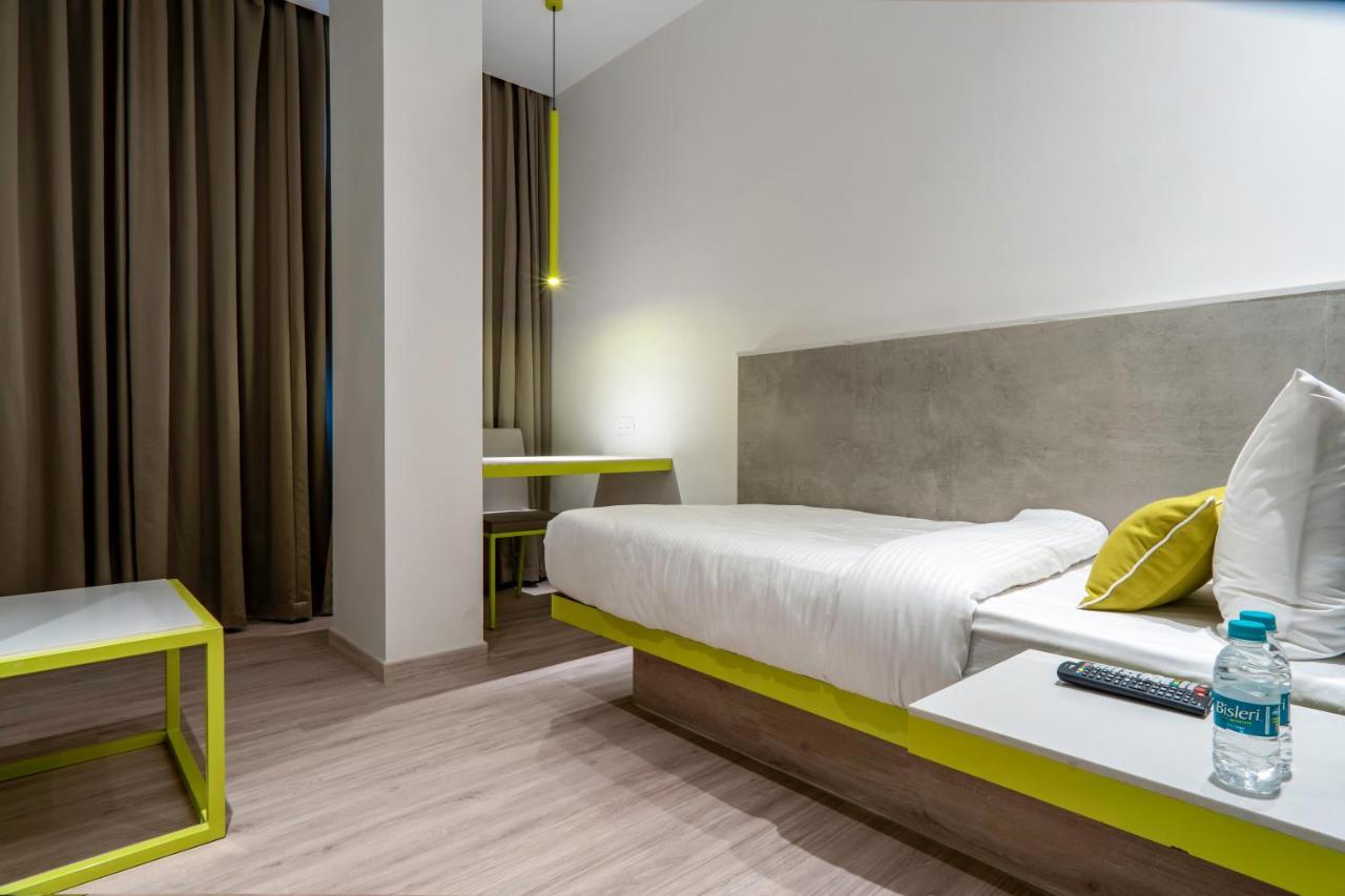 Le Roi Express Paharganj Hotel New Delhi Exterior photo